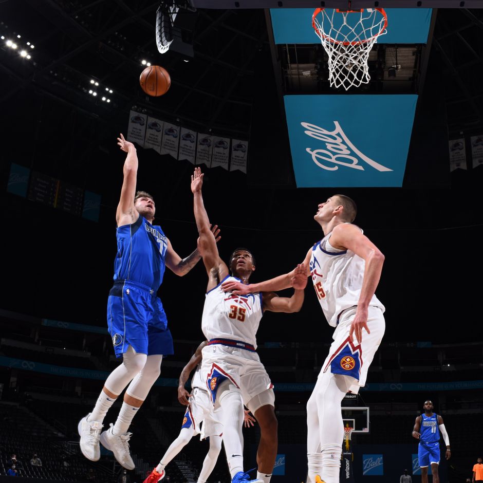 东契奇投篮出手