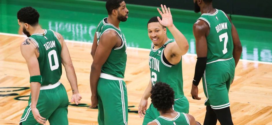 24直播网4月08日讯，2020-2021赛季NBA常规赛继续进行中，凯尔特人vs尼克斯。全场结束，凯尔特人101-99战胜尼克斯。杰伦-布朗全场砍下32分10篮板3助攻。