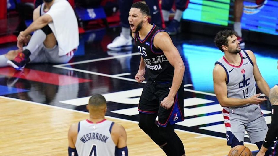 北京时间5月24日，2020-2021赛季NBA季后赛奇才vs76人G1精彩图片：76人坐镇主场125-118战胜奇才，哈里斯砍下全场最高的37分，比尔空砍33分。