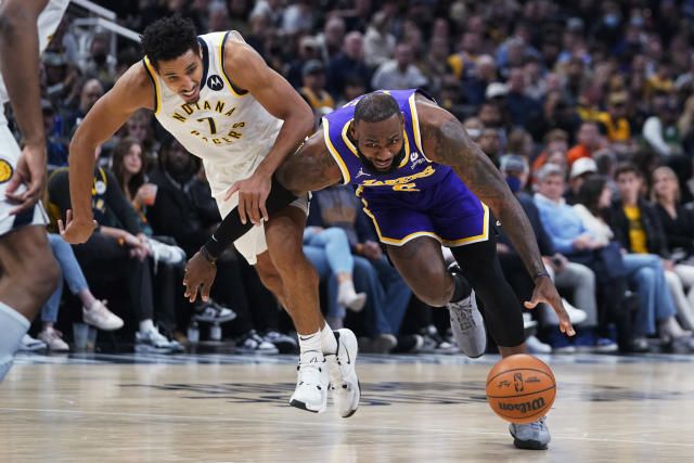 詹姆斯持球突破