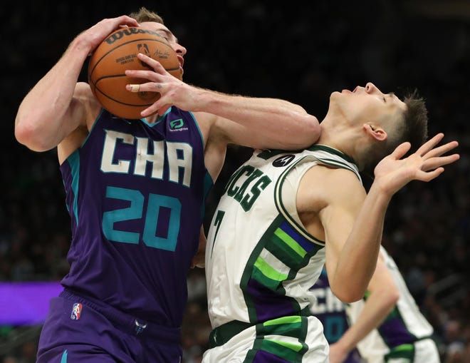 海沃德持球进攻