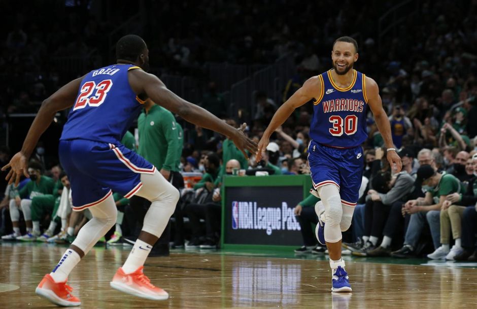 2021-2022赛季NBA常规赛，勇士111-107凯尔特人图片合集。