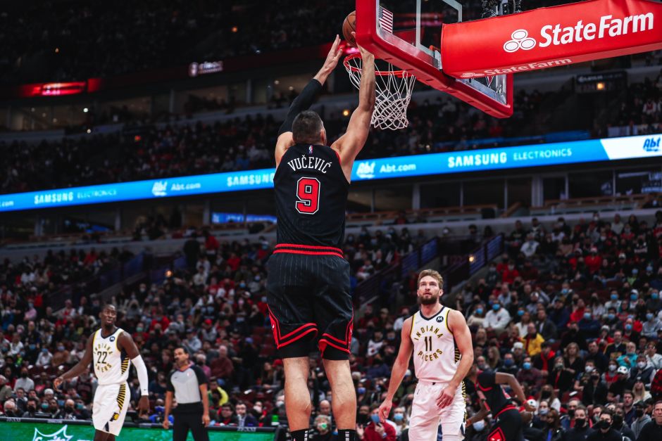 武切维奇原地扣篮