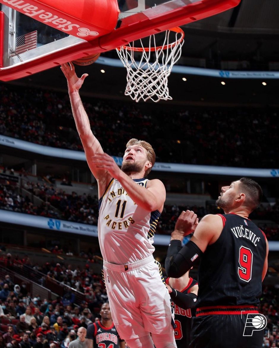 小萨博尼斯禁区上篮