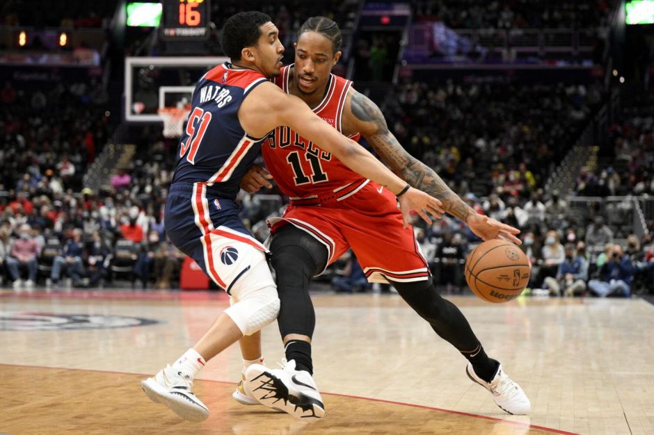 德罗赞持球突破