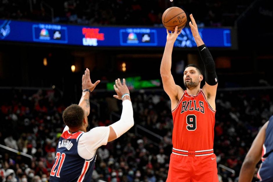 武切维奇跳投出手