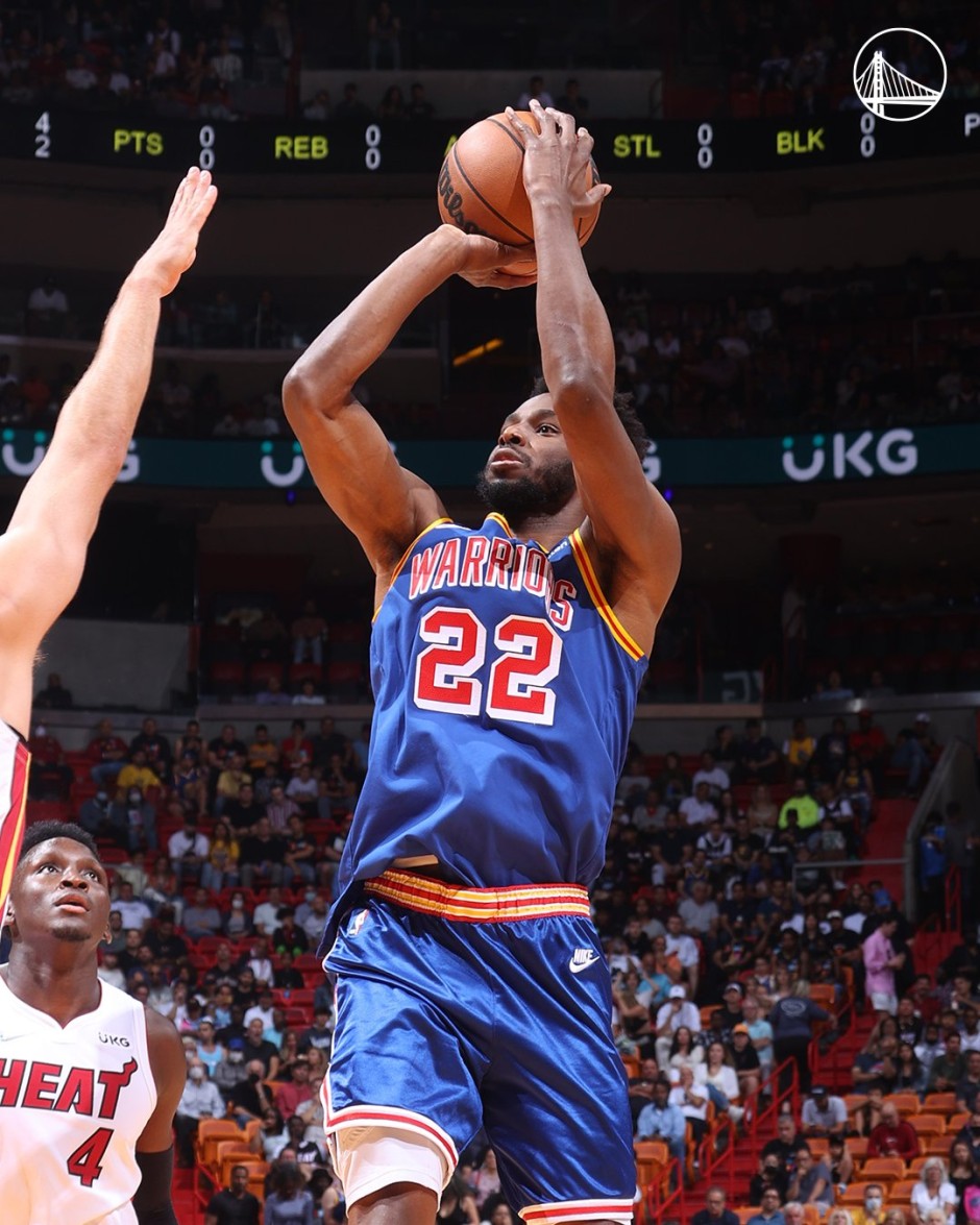 威金斯后仰跳投