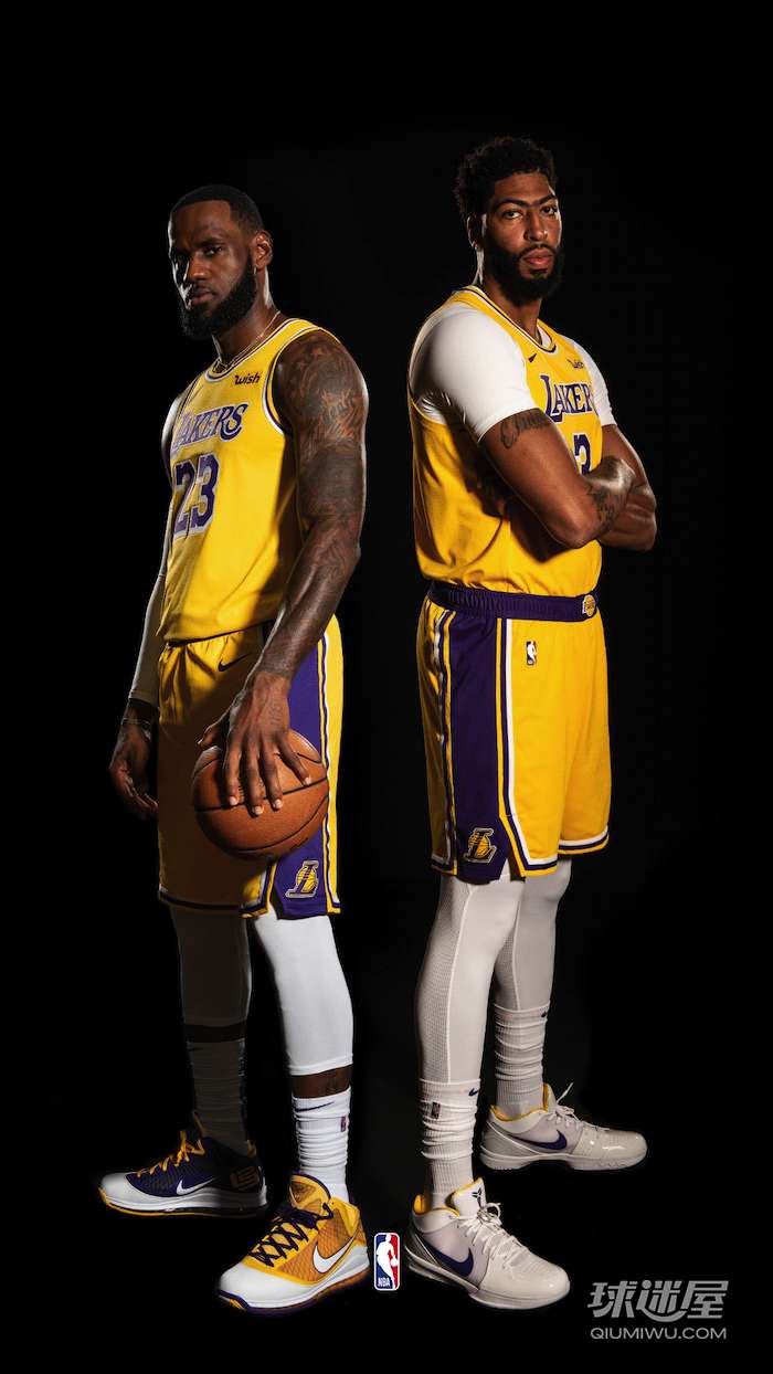 詹姆斯浓眉壁纸