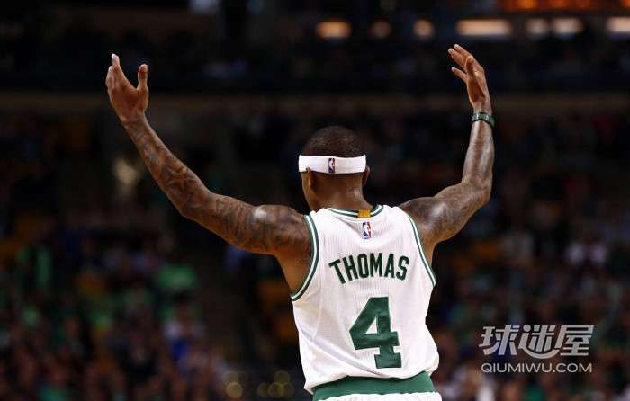 “微笑刺客”伊赛亚托马斯高清电脑壁纸