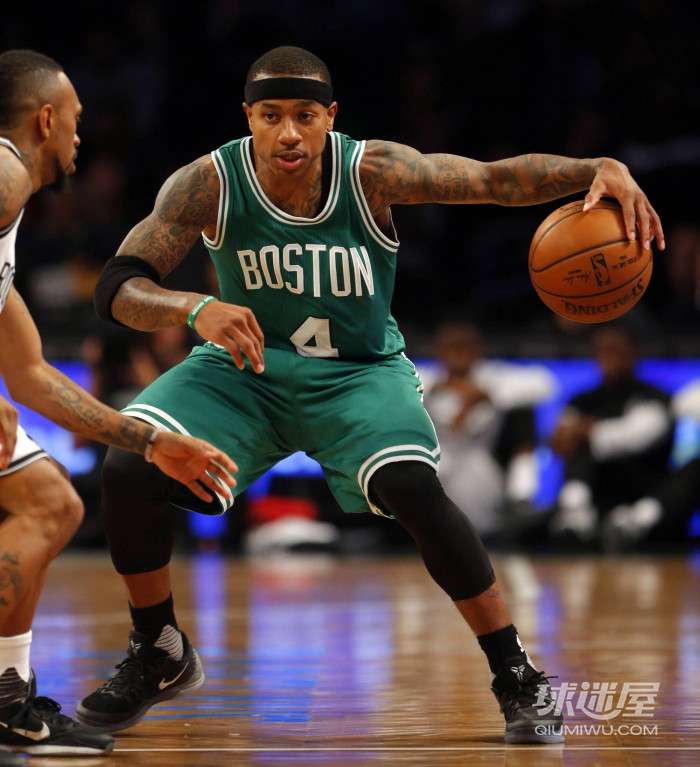 “微笑刺客”伊赛亚托马斯高清电脑壁纸