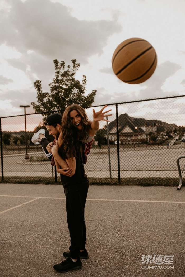 来一波情侣篮球手机壁纸，情侣也是能驱动篮球的魅力的2