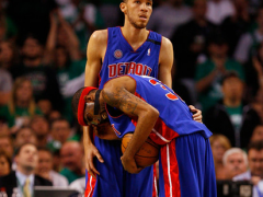 打球坚韧的外线防守大闸，冠军拼图的“小王子”普林斯被遗忘？