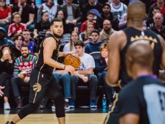 布朗30+6范弗利特24+4+6，凯尔特人战胜猛龙