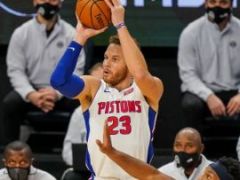 NBA常规赛：森林狼6人上双，扭转局势拿下活塞！