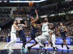 布罗格登29+2，霍勒迪18+3，步行者主场122-117击败凯尔特人