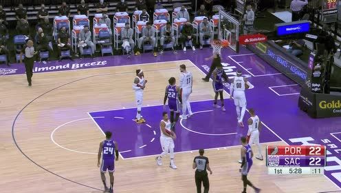 【NBA集锦】身体素质逆天 福克斯滞空转体单挑利拉德