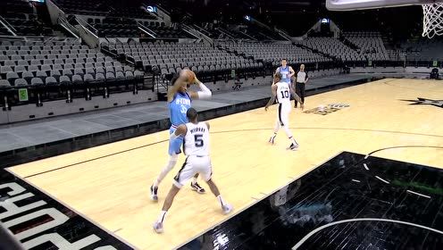 【NBA集锦】最讲武德了！伍德篮下强攻勾手命中获得加罚机会