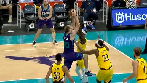 【NBA集锦】泽勒一招大鹏展翅 空中滑翔贡献本场五星扣篮