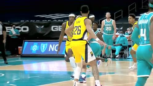 【NBA集锦】泽勒无视防守直杀内线 漂移投篮轻松写意