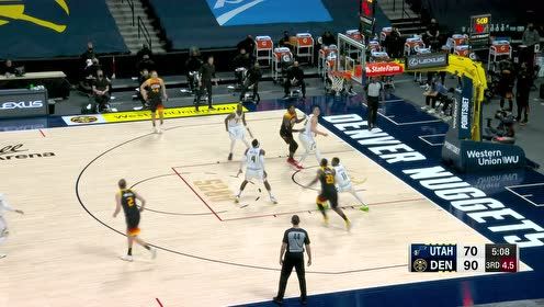 【NBA集锦】传的真漂亮！莫里斯四分卫超远长传助攻穆雷飞天重扣