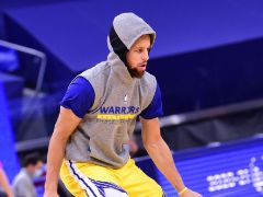 联盟第一射手！库里半场20分&赛季三分命中数破百