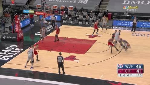 【NBA集锦】怎么打怎么有 比尔再送香饼助飞莱恩暴扣得手