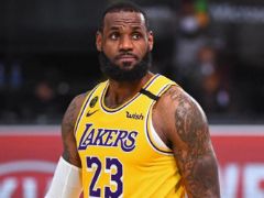 詹姆斯成1970年后首个连续双加时得到25+10助并带领i球队取胜的球员