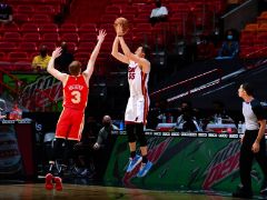 NBA常规赛：三节战罢，热火66-63领先老鹰3分