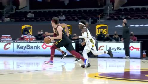 【NBA集锦】灵蛇出洞直杀篮下 奥斯曼突破打板抛投轻松得手