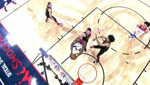 【NBA集锦】锡安篮下强突乐福 勾手上篮还造犯规