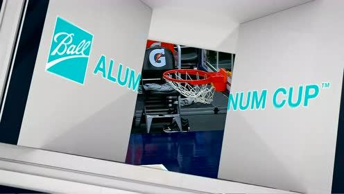 【NBA集锦】约基奇翻身跳投命中还造成犯规 波神略有不满向裁判抱怨