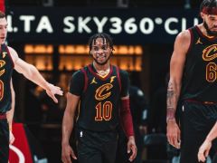 NBA精彩图片：老鹰100-82击败骑士，喜迎5连胜