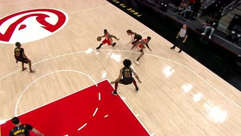 【NBA集锦】斯内尔仙人指路 科林斯爆发起跳空接暴扣