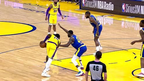 【NBA集锦】熟悉的一幕！库里三分线外急停出手精准射箭诛心