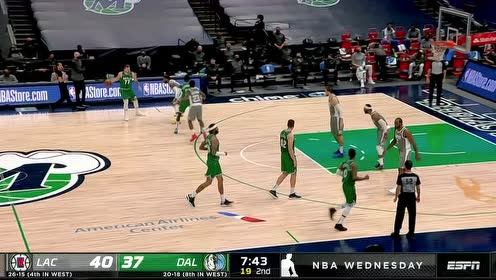 【NBA集锦】射手跟东契奇挡拆后要向外弹出准备接球 哈达威深谙其道三分命中