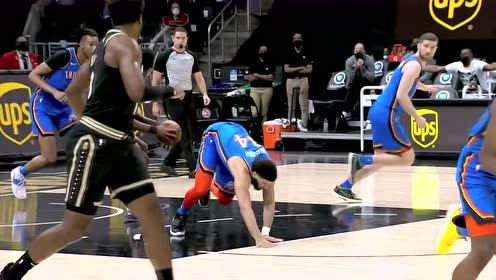 【NBA集锦】打的要多乱有多乱 奈特万军从中抢断暴扣