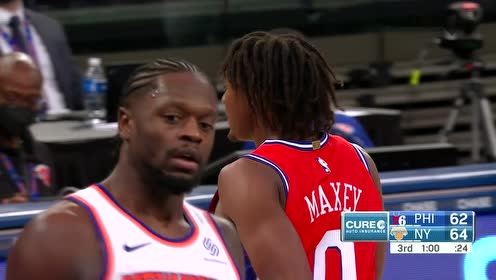 【NBA录像回放 原声】费城vs尼克斯第3节英文原声回放