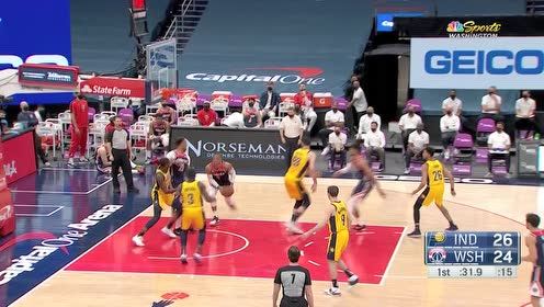 【NBA集锦】威少这波五大囧跑不掉了 篮下无人防守竟然脱手上了个过桥