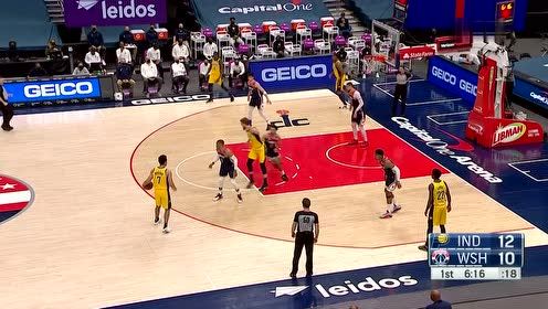 【NBA集锦】布罗格登三分三连击 展示步行者当家的实力