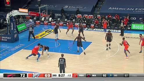 【NBA集锦】一己之力扭转乾坤 罗比旁若无人自抛自扣主宰赛场