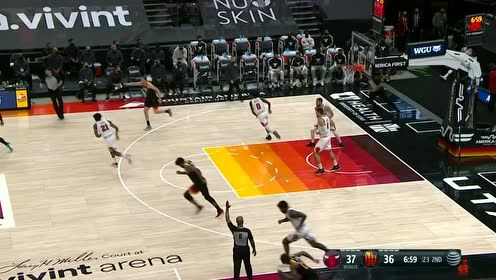 【2021年04月03日 公牛vs爵士集锦】最佳队友没跑了 萨托兰斯基气沉丹田四分卫长传助飞威廉姆斯