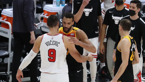 【2021年04月03日 公牛vs爵士集锦】公牛vs爵士精华回放 拉文复出23分爵士生擒公牛豪取8连胜