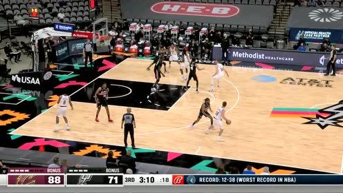 【2021年04月06日 骑士vs马刺集锦】华丽妙传撕裂防线 塞克斯顿空切走位上空篮得手