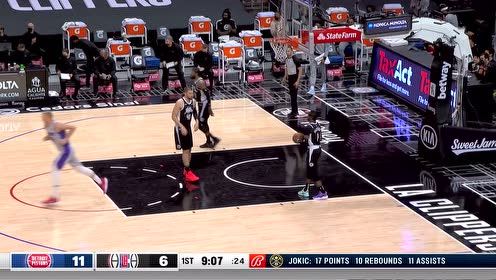 【2021年04月12日 活塞vs快船集锦】莫里斯闪电突破以为得手 杰克逊黄雀在后大帽伺候