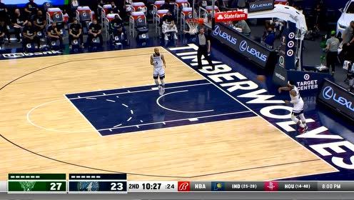 【2021年04月15日 雄鹿vs森林狼集锦】手感来的很及时 米德尔顿外线突施冷箭命中靶心