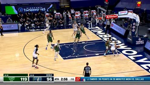 【2021年04月15日 雄鹿vs森林狼集锦】白人也能飞！雷曼篮下吃饼起飞隔扣惊为天人