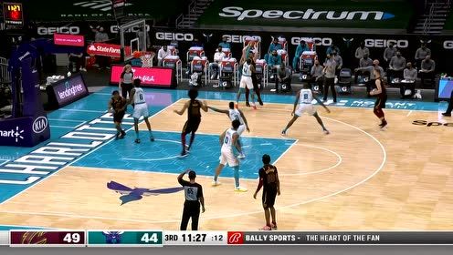 【2021年04月15日 骑士vs黄蜂集锦】夹心奥利奥！阿伦无视包夹回头望月助飞加兰