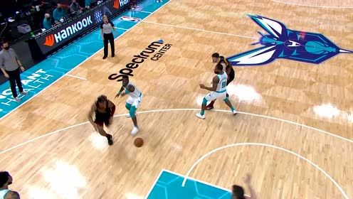 【2021年04月15日 骑士vs黄蜂集锦】眼皮底下不容造次！比永博轻舒猿臂按帽奥科罗