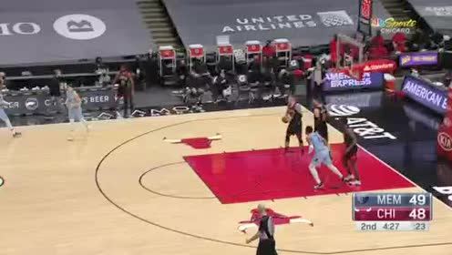 【2021年04月17日】灰熊vs公牛英文原声全场回放