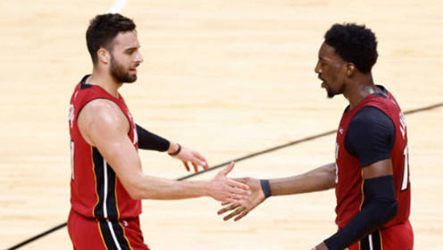 【2021年04月25日 公牛vs热火集锦】公牛101-106热火 巴特勒20分率队险胜